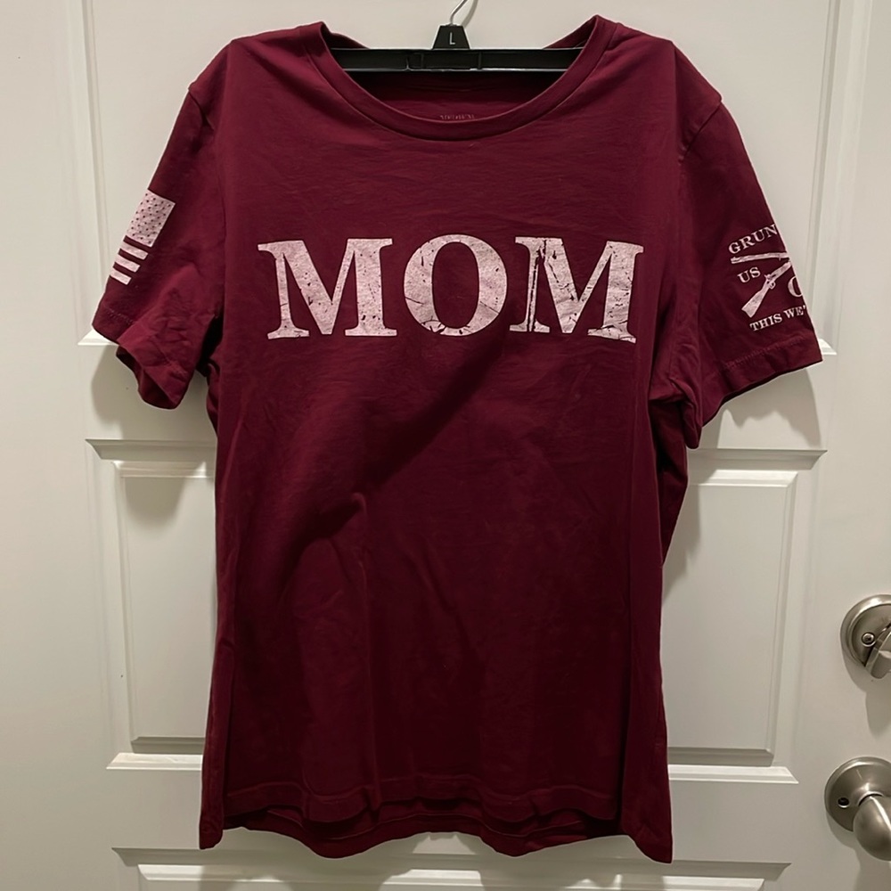 Grunt Style Mom Definition Maroon T-Shirt Women’s Size Medium